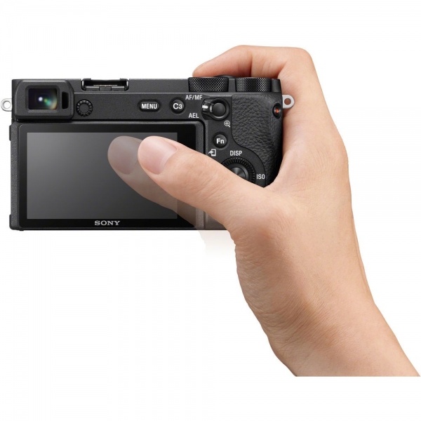 Sony a6600 18-135mm Aynasız Fotoğraf Makinesi