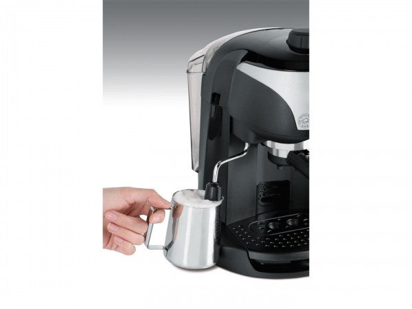 DeLonghi EC 220 CD Kahve Makinesi