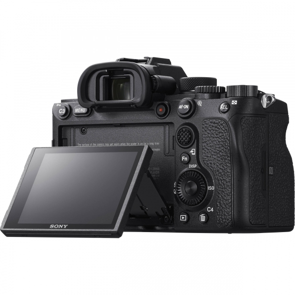 Sony a7R IV 24-105 mm Aynasız Fotoğraf Makinesi