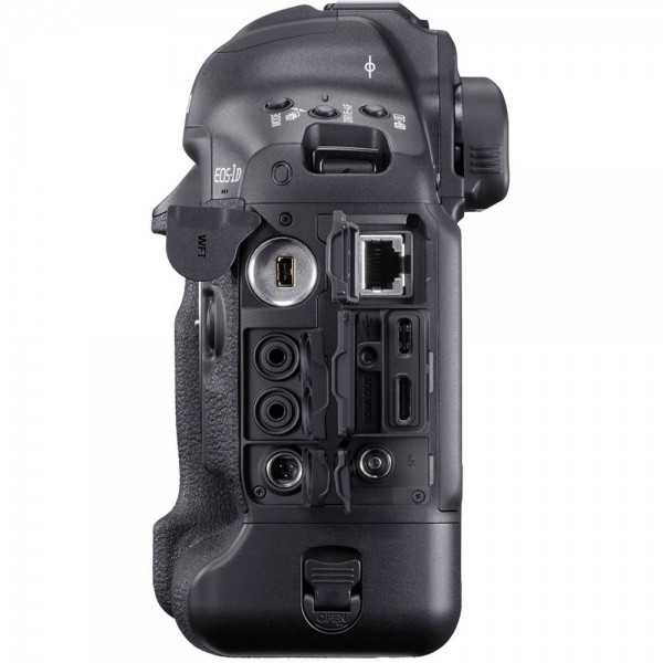 Canon EOS-1D X Mark III DSLR Fotoğraf Makinesi