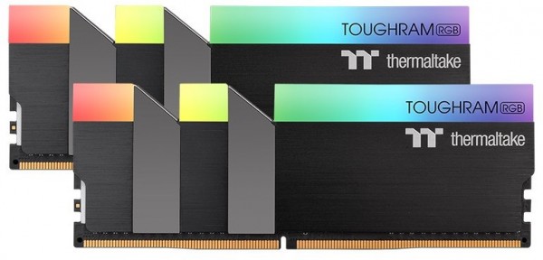 Thermaltake Toughram RGB 16 GB 3000 MT