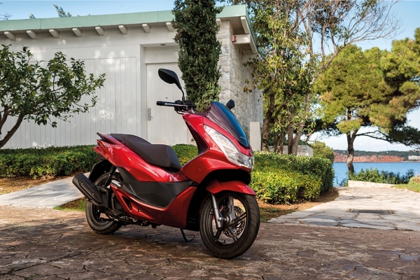 Honda PCX 125 Scooter