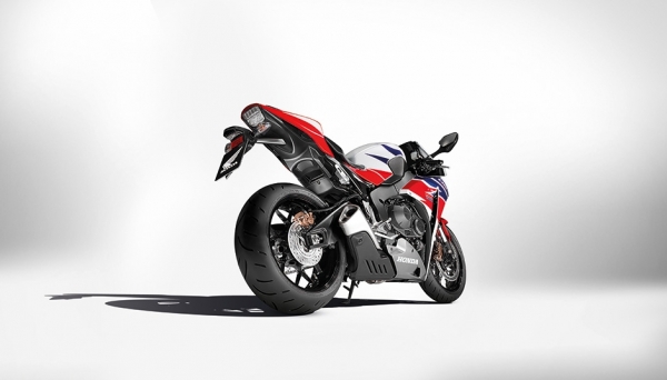 Honda CBR 1000RR Fireblade Racing