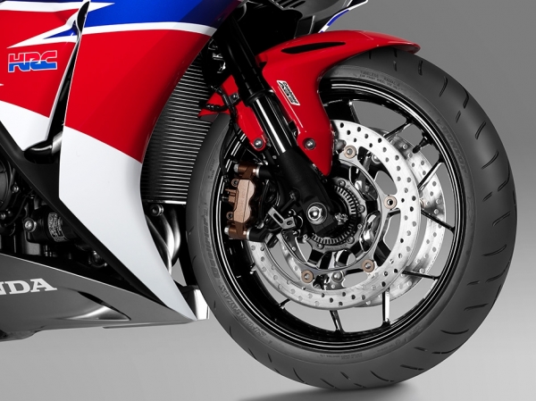 Honda CBR 1000RR Fireblade Racing