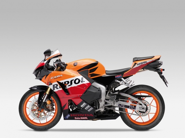 Honda CBR 600RR Racing