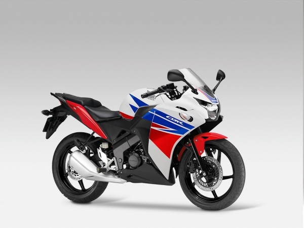 Honda CBR 125R Racing