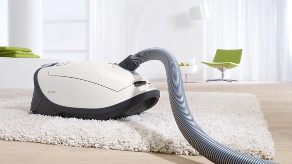 Miele Complete C3 HEPA PowerLine Elektrikli Süpürge (2000 W)