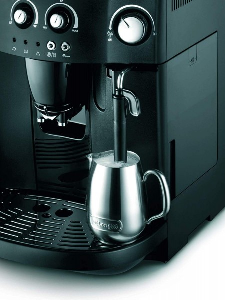 DeLonghi Magnifica ESAM 4000 Kahve Makinesi