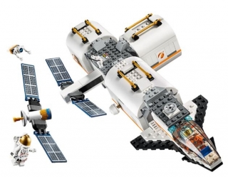 LEGO City 60227 Lunar Space Station