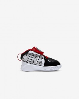 Nike Team Hustle D 9 Auto Çocuk Spor Ayakkabı