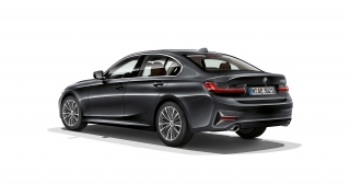 2019 Yeni BMW 320i 1.6 170 BG Steptronic First Edition Luxury Line