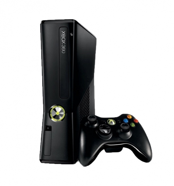 Microsoft Xbox 360 Slim (4 GB)