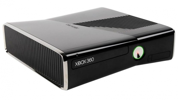Microsoft Xbox 360 Slim (4 GB)