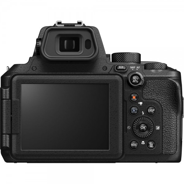 Nikon Coolpix P950 Kompakt Fotoğraf Makinesi