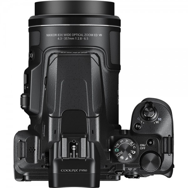 Nikon Coolpix P950 Kompakt Fotoğraf Makinesi