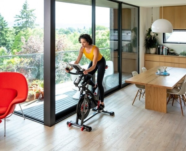 Schwinn IC8 Spin Bike Dikey Bisiklet