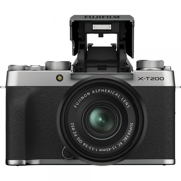 Fujifilm X-T200 15-45mm Aynasız Fotoğraf Makinesi (15-45 mm)