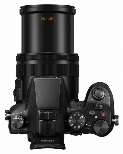 Panasonic Lumix FZ2000 Kompakt Fotoğraf Makinesi