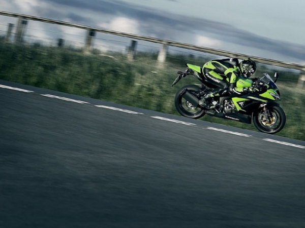 Kawasaki ZX-6R 636 Racing