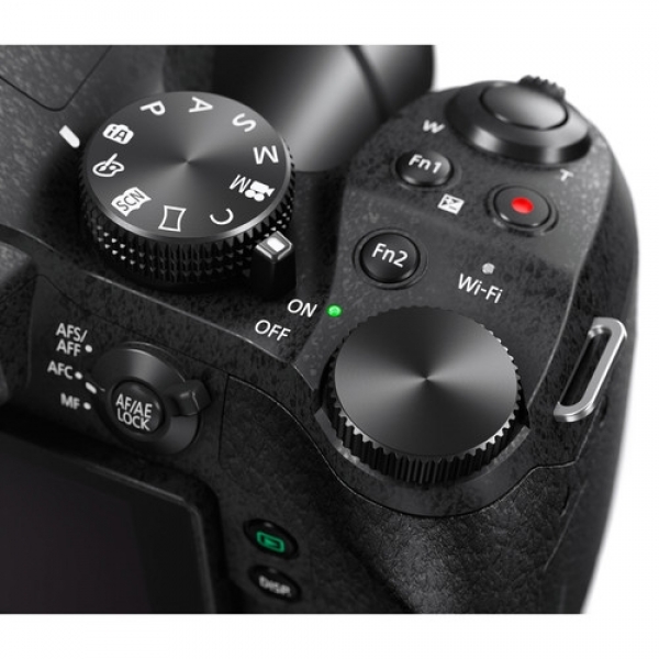 Panasonic Lumix FZ300 Kompakt Fotoğraf Makinesi