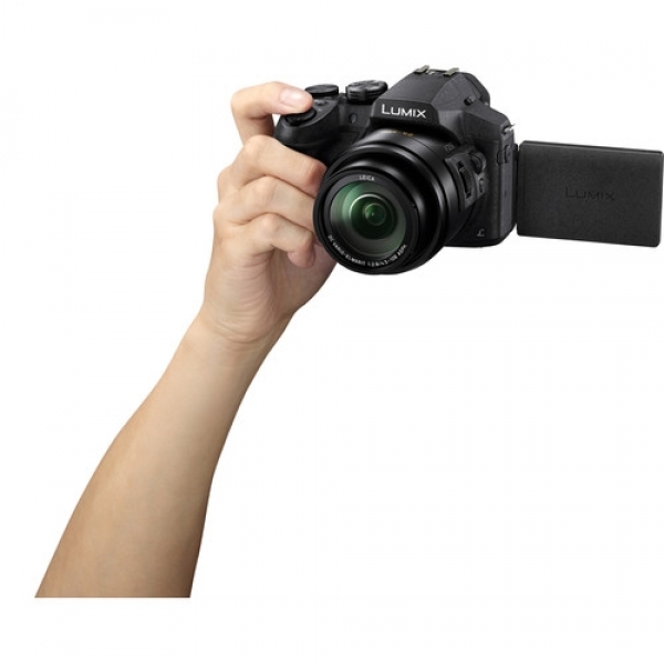 Panasonic Lumix FZ300 Kompakt Fotoğraf Makinesi
