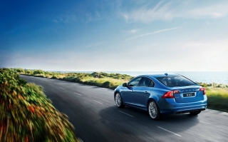 2015 Volvo S60 T5 2.0 245 HP Geartronic R-design