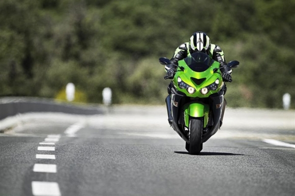 Kawasaki ZZR1400 Racing