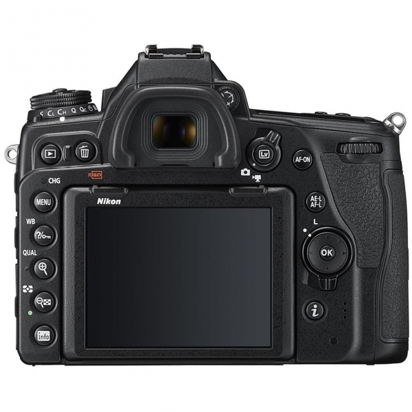 Nikon D780 24-120mm DSLR Fotoğraf Makinesi (24-120 mm)