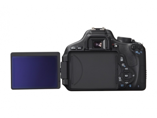 Canon EOS 600D 18-135mm DSLR Fotoğraf Makinesi (18-135 mm)