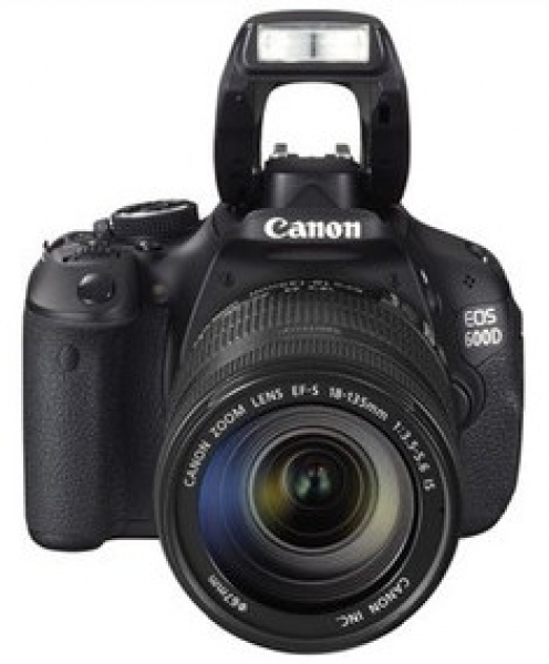 Canon EOS 600D 18-135mm DSLR Fotoğraf Makinesi (18-135 mm)