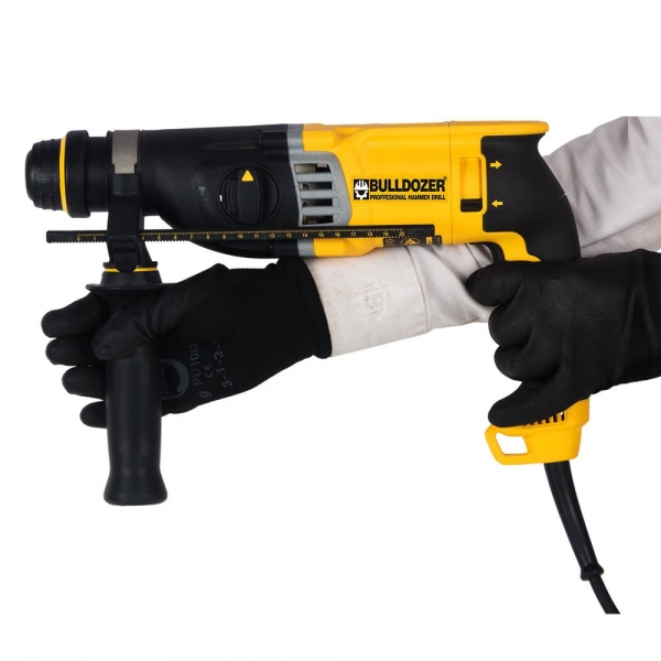 Bulldozer 2600 W 4.6 J Kırıcı (Sarı)