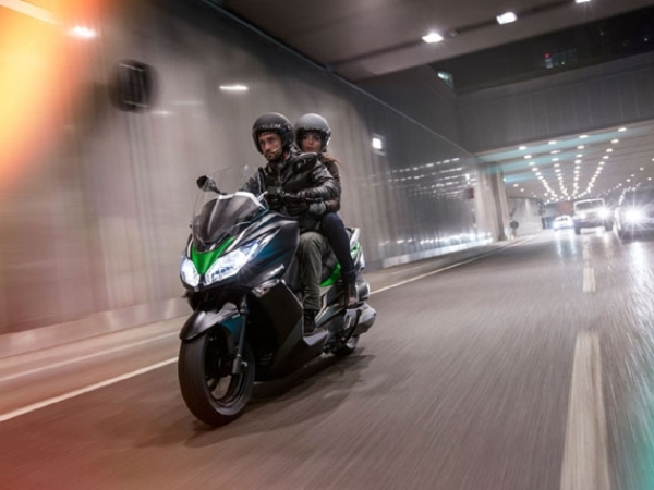 Kawasaki J300 ABS Scooter