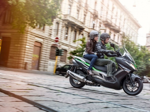 Kawasaki J300