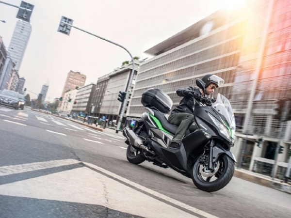 Kawasaki J300