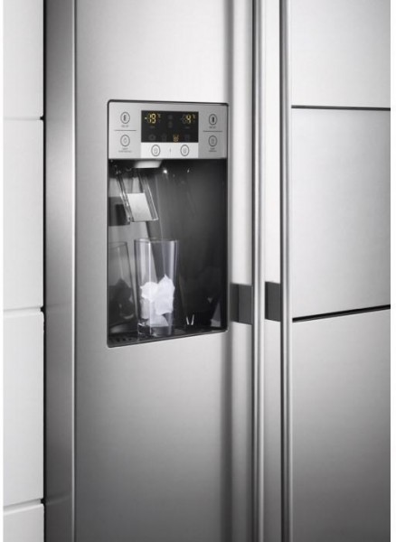 Electrolux EAL6140WOU Buzdolabı