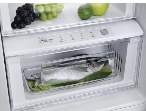 Electrolux EAL6140WOU Buzdolabı