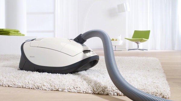 Miele Complete C3 TotalCare Powerline Elektrikli Süpürge (1200 W)