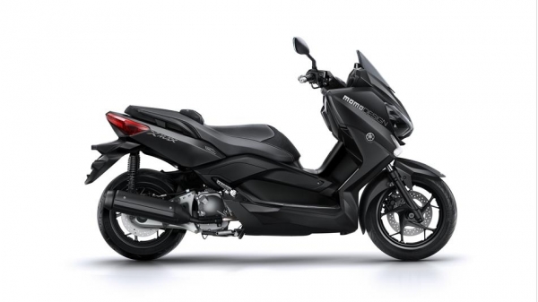 Yamaha X-MAX 250 Momodesign Scooter