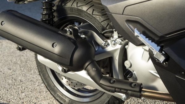 Yamaha X-MAX 250 Momodesign Scooter