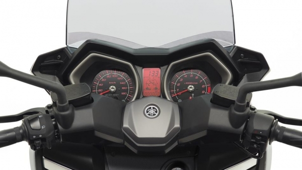 Yamaha X-MAX 400 Scooter