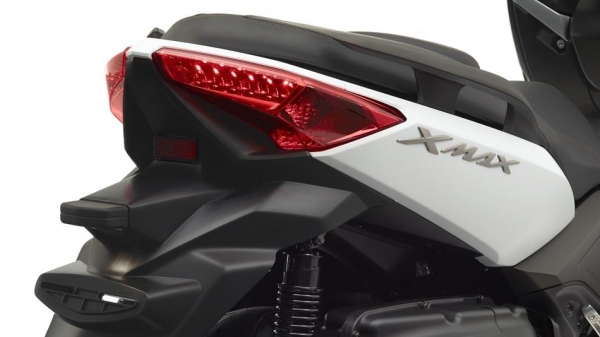 Yamaha X-MAX 400 Scooter