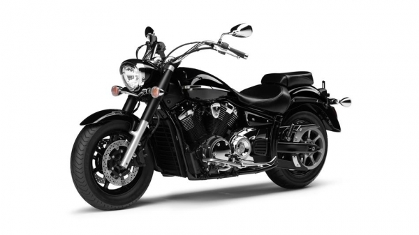Yamaha XVS1300A Midnight Star Chopper