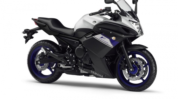 Yamaha XJ6 Diversion F Naked
