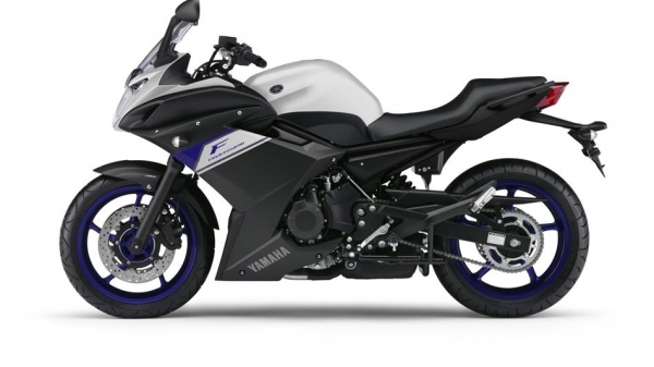 Yamaha XJ6 Diversion F Naked