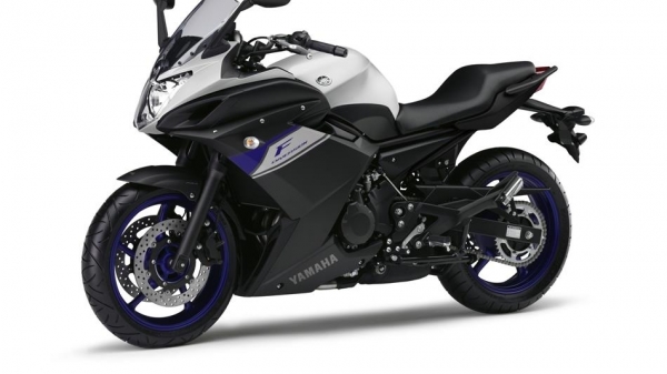 Yamaha XJ6 Diversion F Naked