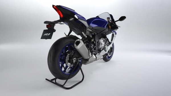 Yamaha YZF-R1 Racing
