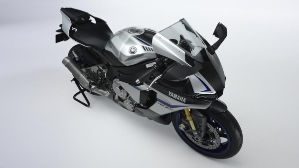 Yamaha YZF-R1M Racing