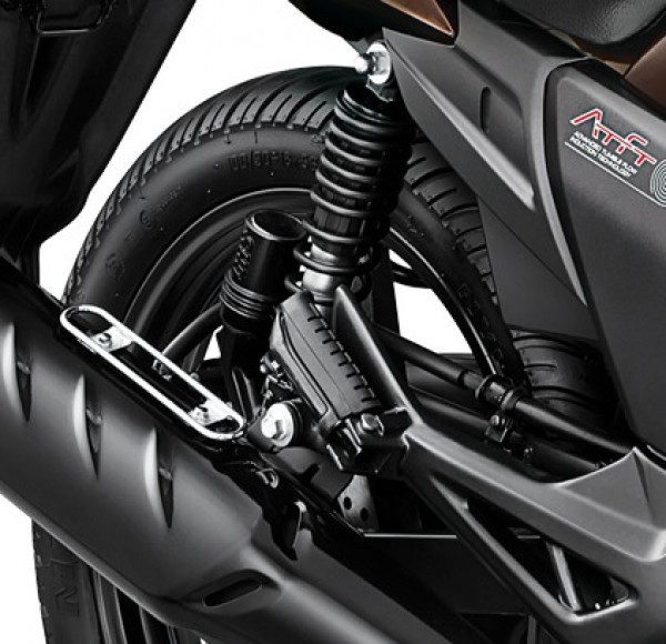 Hero Hunk 150 CC 15.6 HP Commuter