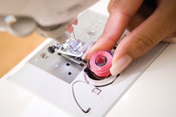 Brother Innov-is 10 NV-10 Dikiş ve Nakış Makinesi