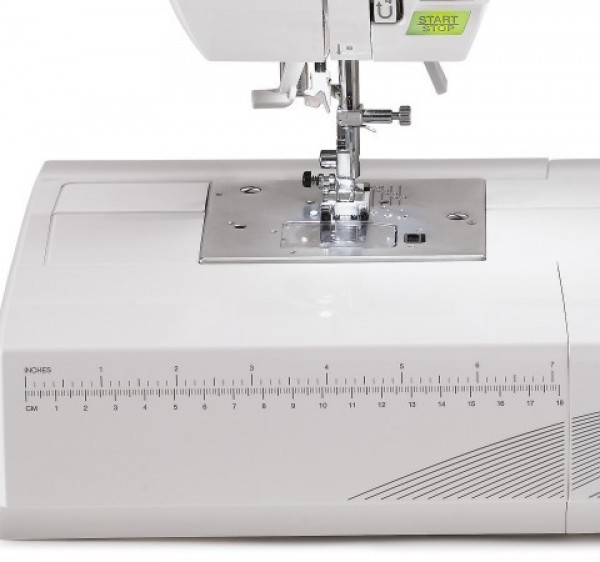 Singer Quantum Stylist 9980 Dikiş ve Nakış Makinesi